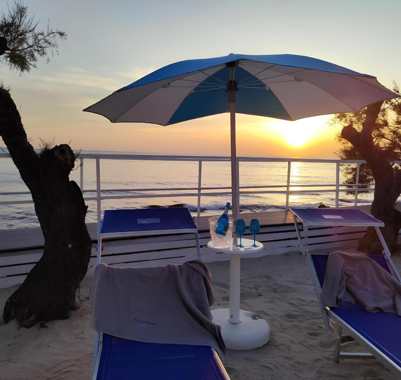 Hotel Miramare กัลลีโปลี ภายนอก รูปภาพ