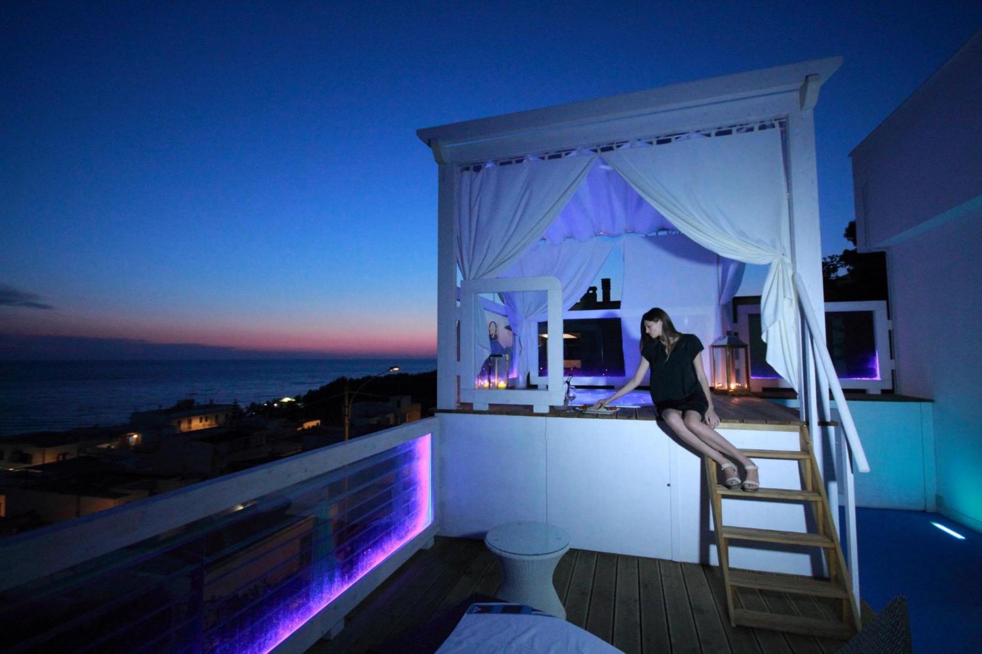 Hotel Miramare กัลลีโปลี ภายนอก รูปภาพ